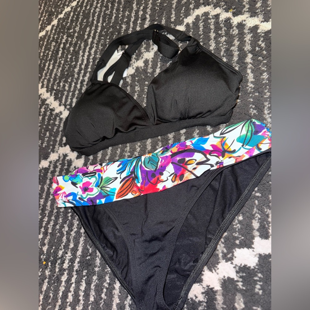 La Blanca Black and Floral Bikini Set